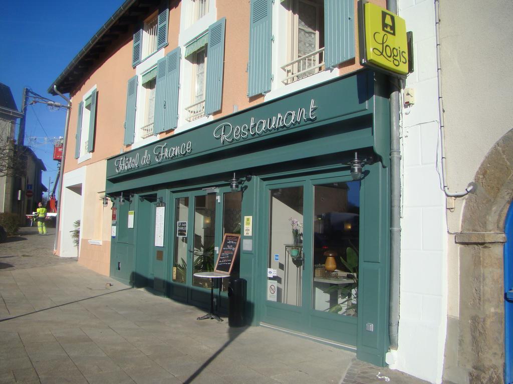 Logis Hotel De France Rochechouart Oda fotoğraf