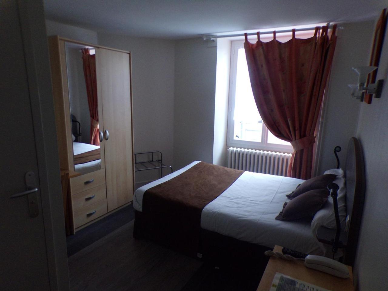 Logis Hotel De France Rochechouart Dış mekan fotoğraf