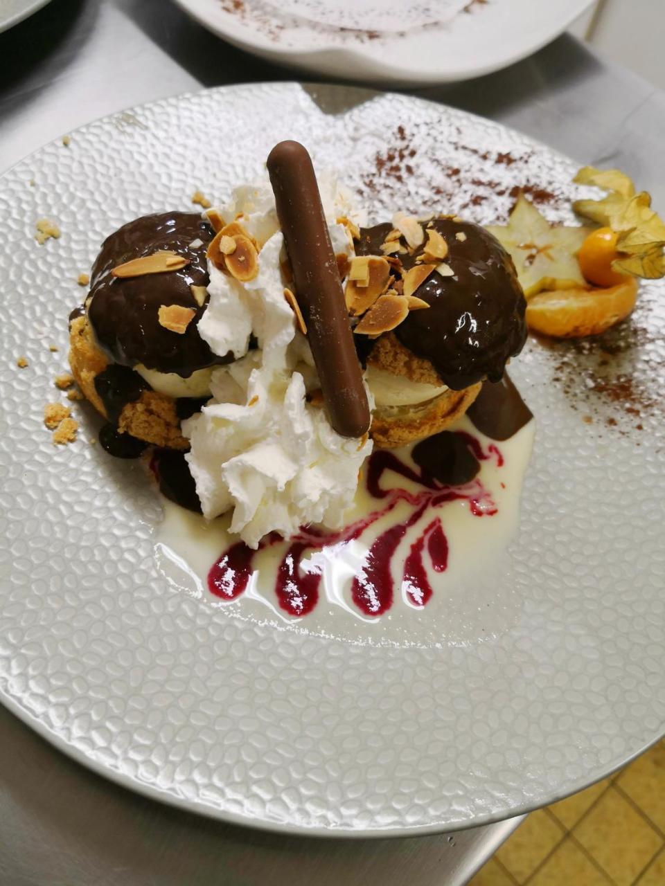 Logis Hotel De France Rochechouart Dış mekan fotoğraf